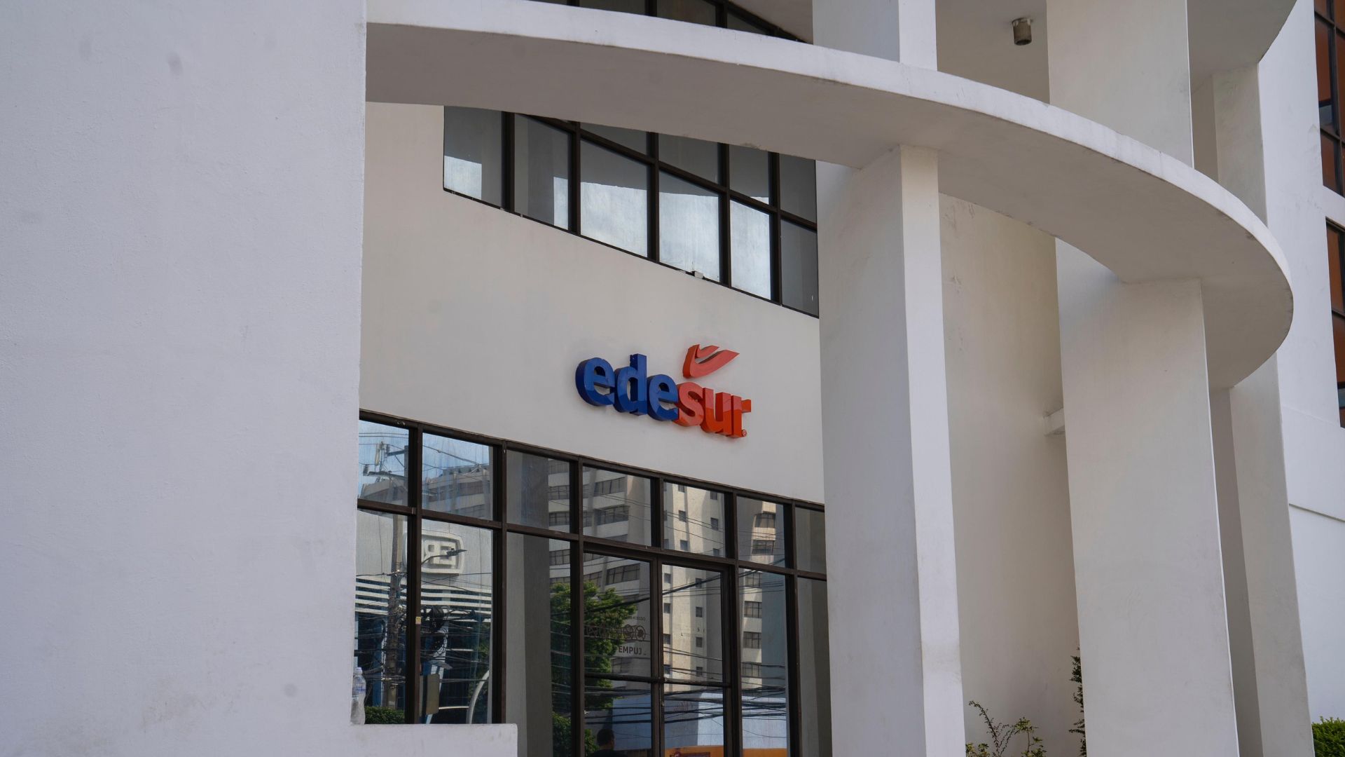 Edesur Dominicana asegura que la distribución de energía eléctrica en la provincia San Cristóbal opera con normalidad