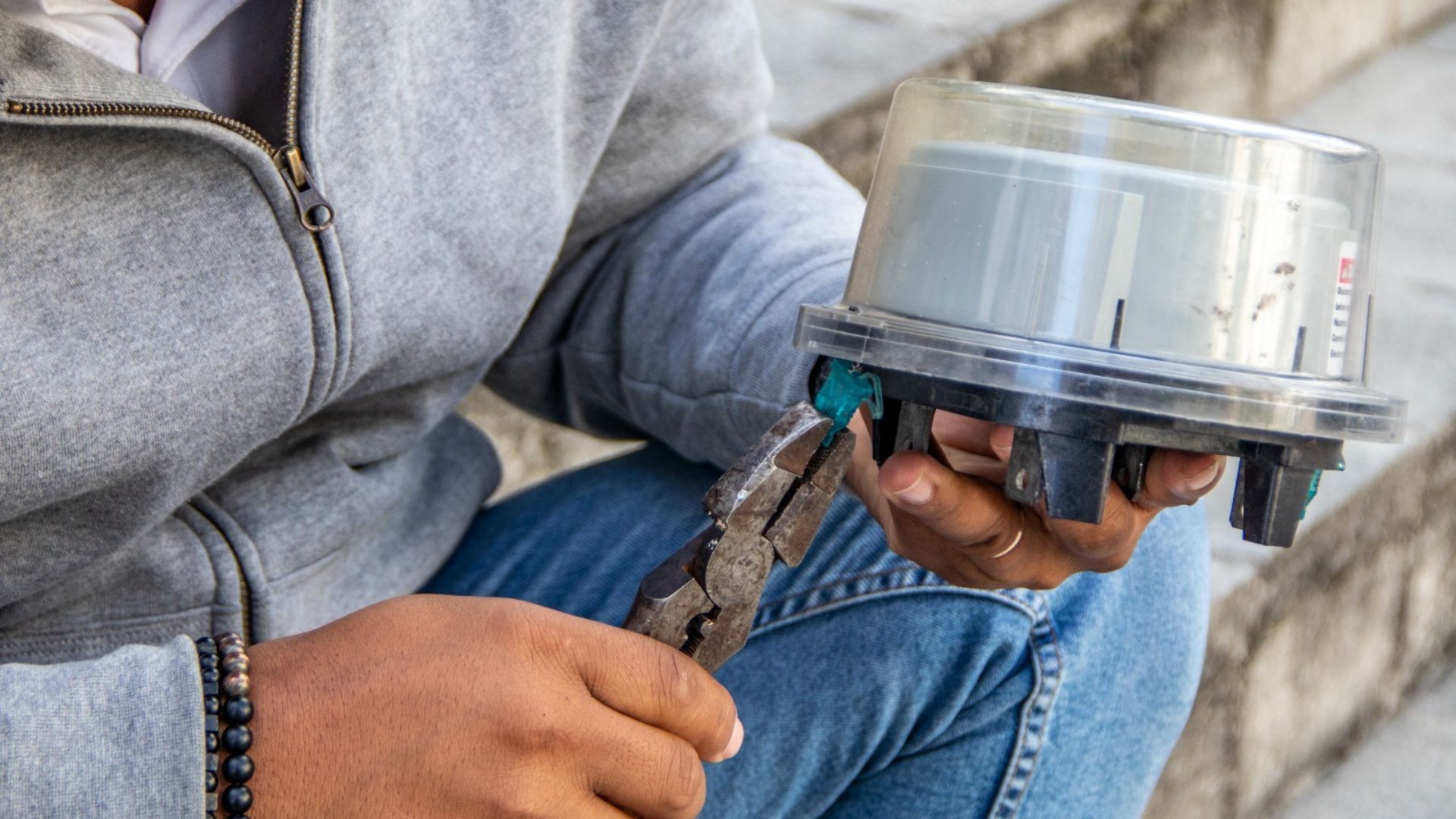 Edesur Dominicana informa que imputado de sustraer medidores de electricidad es enviado a la cárcel
