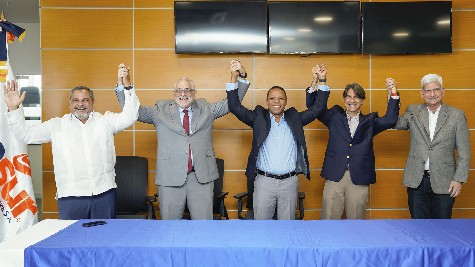 Edesur apoya nueva vez Torneo Béisbol 2022 - 2023; crea dos circuitos que elevan nivel de confiabilidad