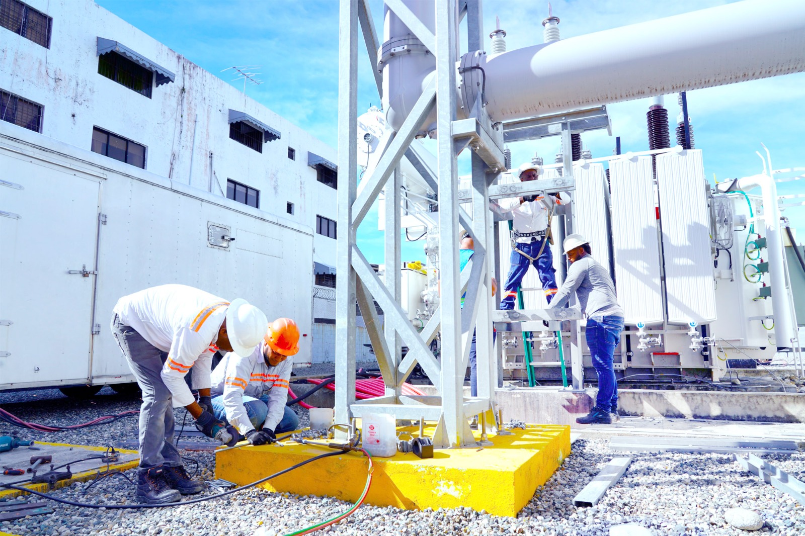 Edesur interviene subestación Paraíso donde realiza trabajos para eficientizar servicio en 14 sectores del DN