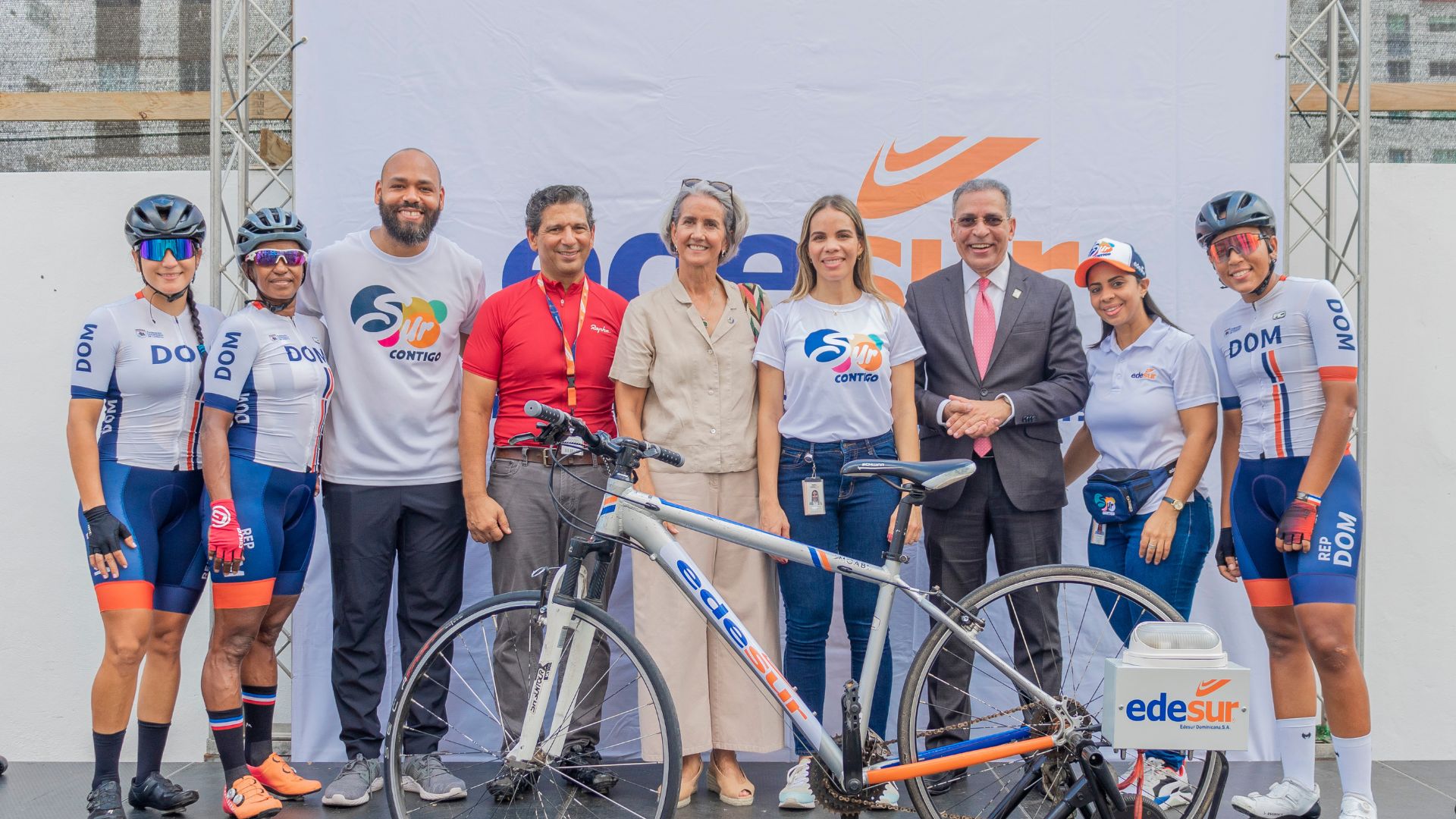 /media/5dilcwjz/portada-1920-x-1080-edesur-presenta-bicicleta-capaz-de-producir-energia-electrica-para-fines-educativos.jpg