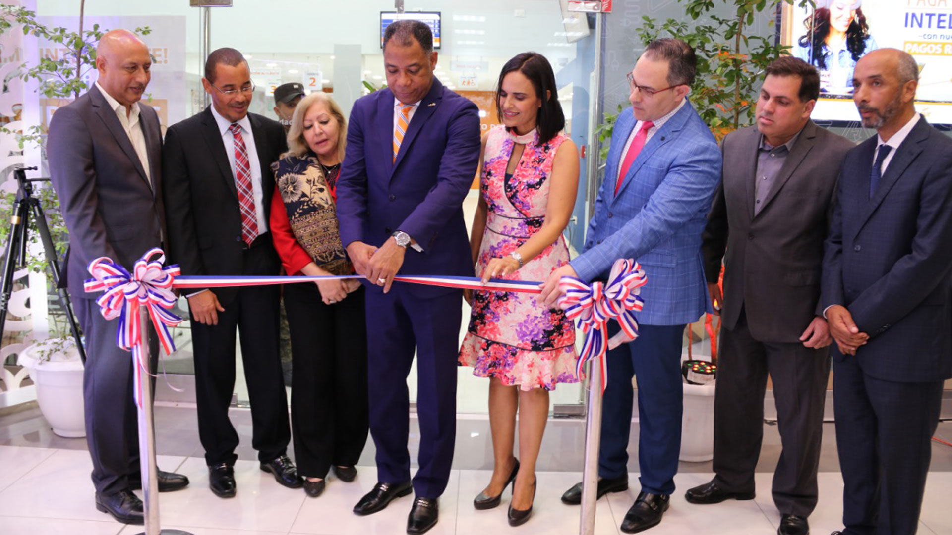 EDESUR  inaugura oficina comercial en Occidental Mall