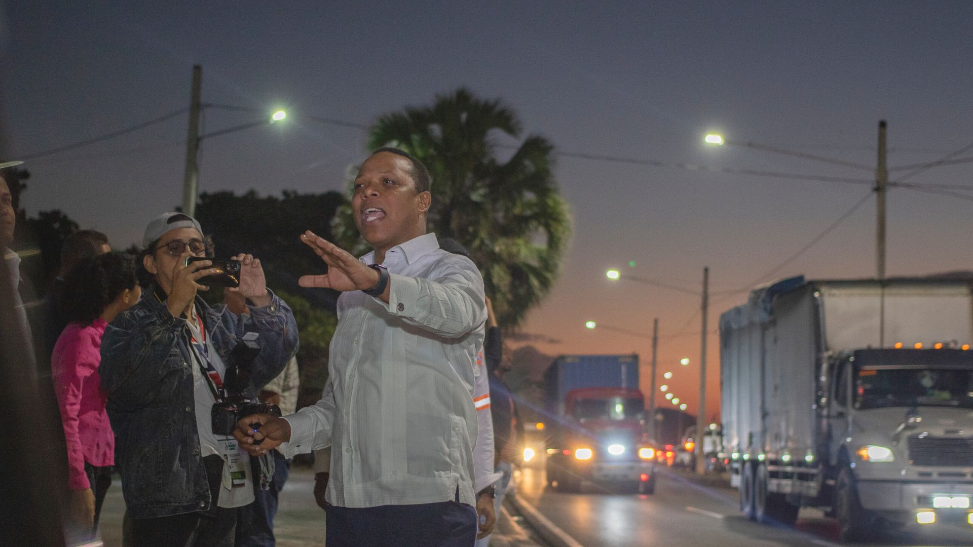 Edesur ilumina Malecón de Santo Domingo en cuarta etapa; ha colocado 440 luminarias