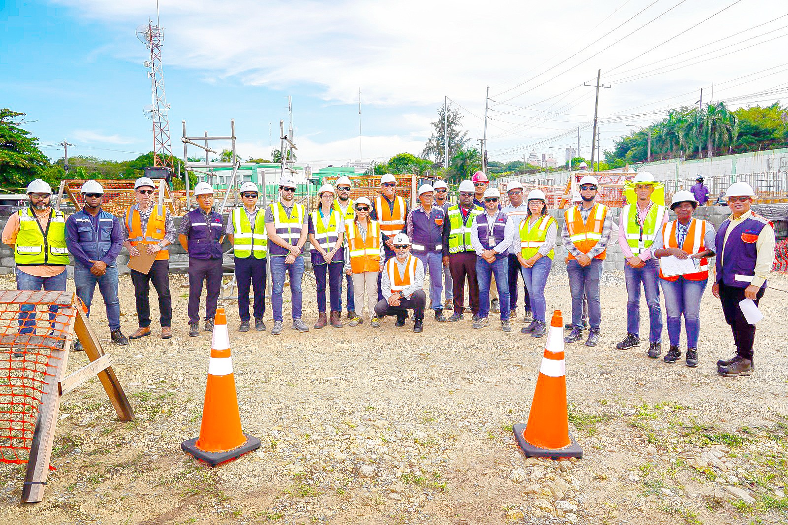 Evalúan satisfactoriamente la gestión socioambiental en programas de expansión de redes y eficiencia energética