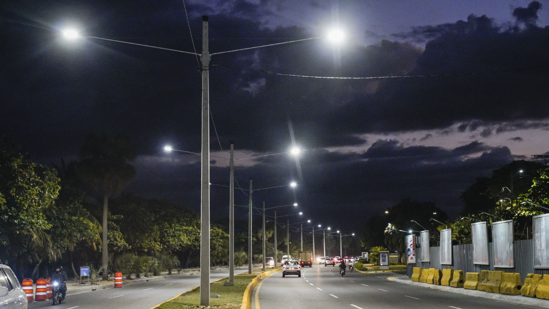 Edesur ilumina principales calles y avenidas del Distrito Nacional