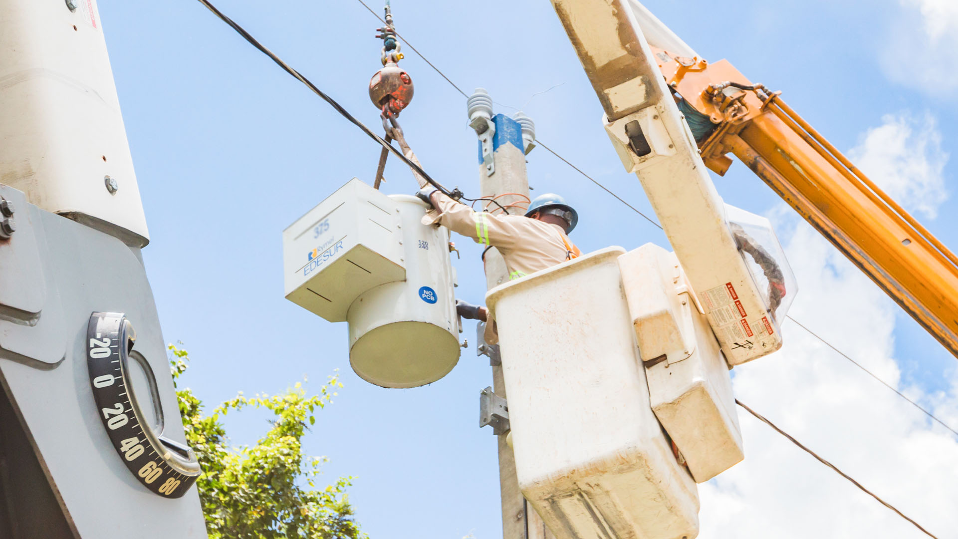 Comunidad en los Jovillos tendrá energía por primera vez de manera regular