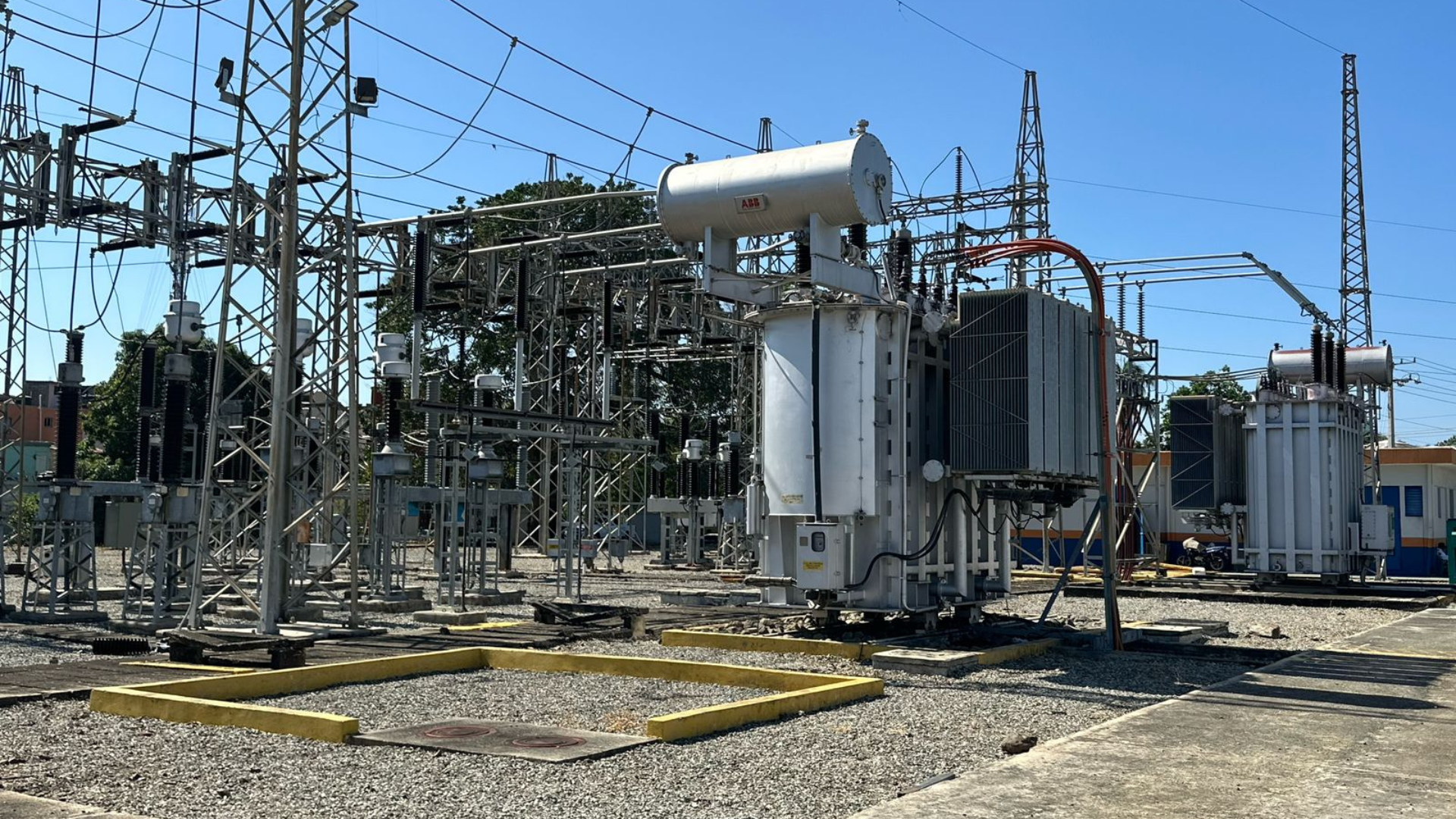 Edesur inicia programa de mantenimiento de transformadores de potencia
