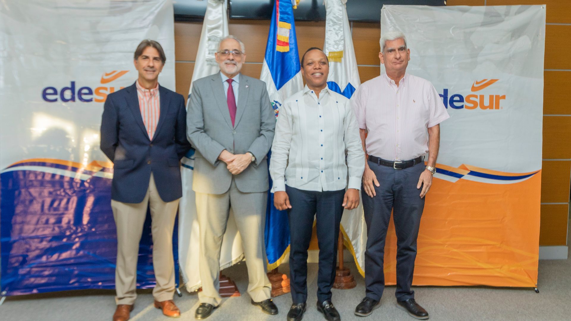 Edesur Dominicana apoya el torneo de béisbol 2023 - 2024 de Lidom