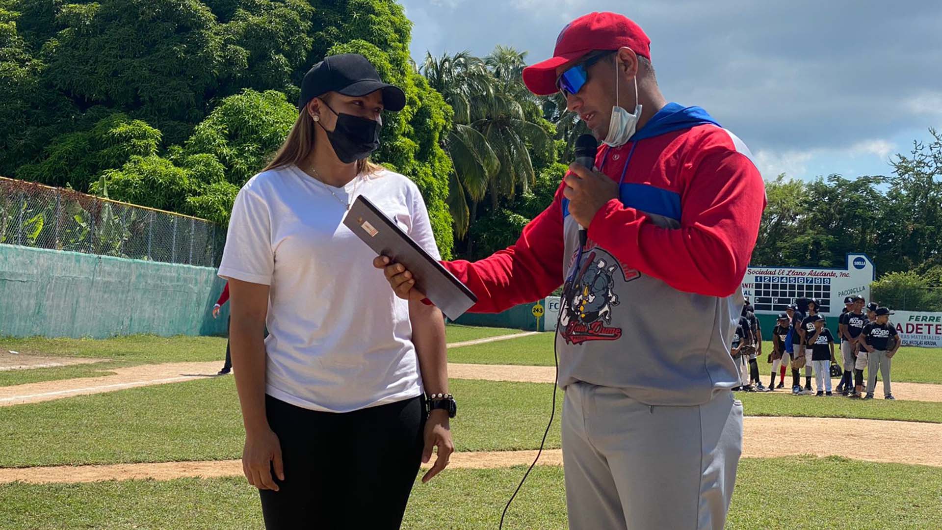 Dedican “Primer clásico de beisbol infantil” a gerencia de Edesur Baní-Ocoa