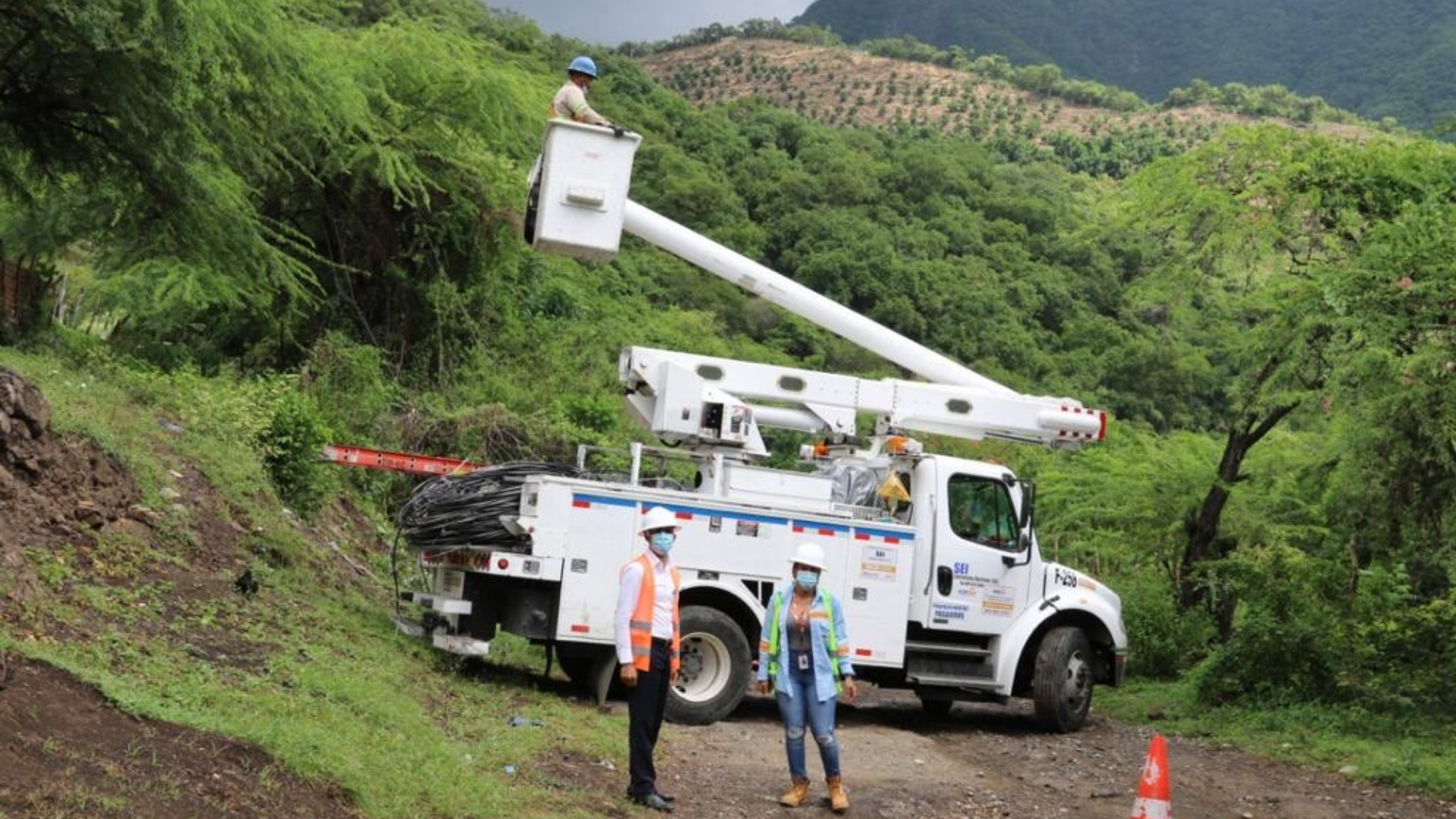 Edesur ejecuta proyecto en comunidades zona montañosa de Bani